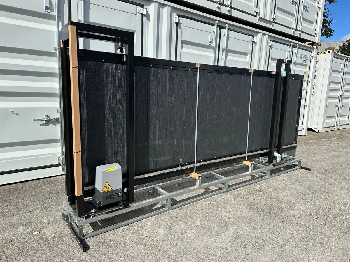 New 13ft electric gates - Image 2