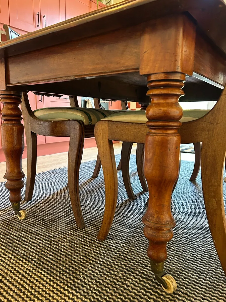 Dinning room table - Image 3