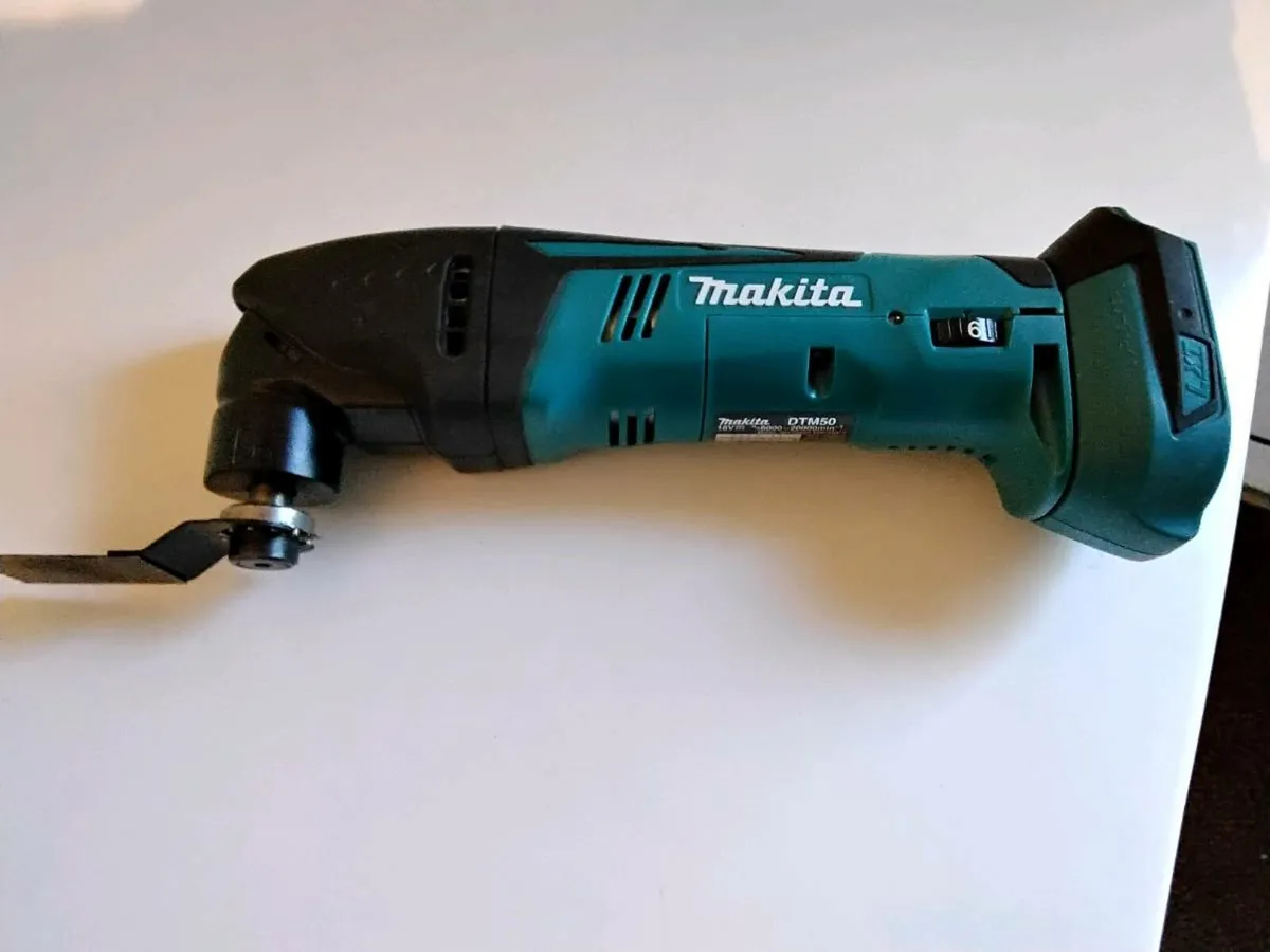 Makita DTM50Z Multitool Body only - Image 1
