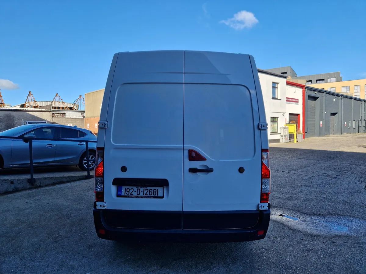 Renault Master 2019 New Test - Image 3