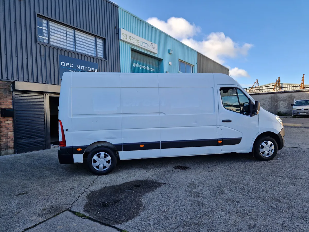 Renault Master 2019 New Test - Image 2