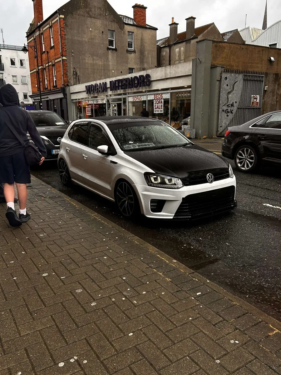 Car - Image 3
