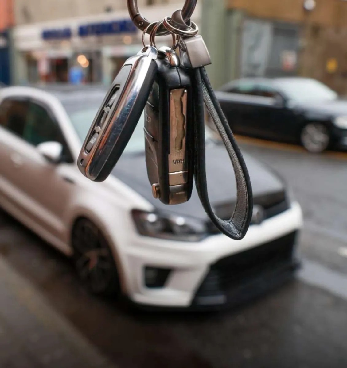 Car - Image 4