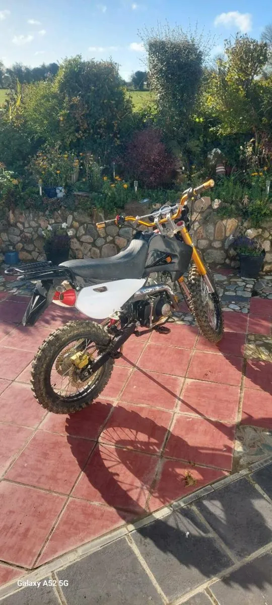 150 cc Dirt Bike - Image 3