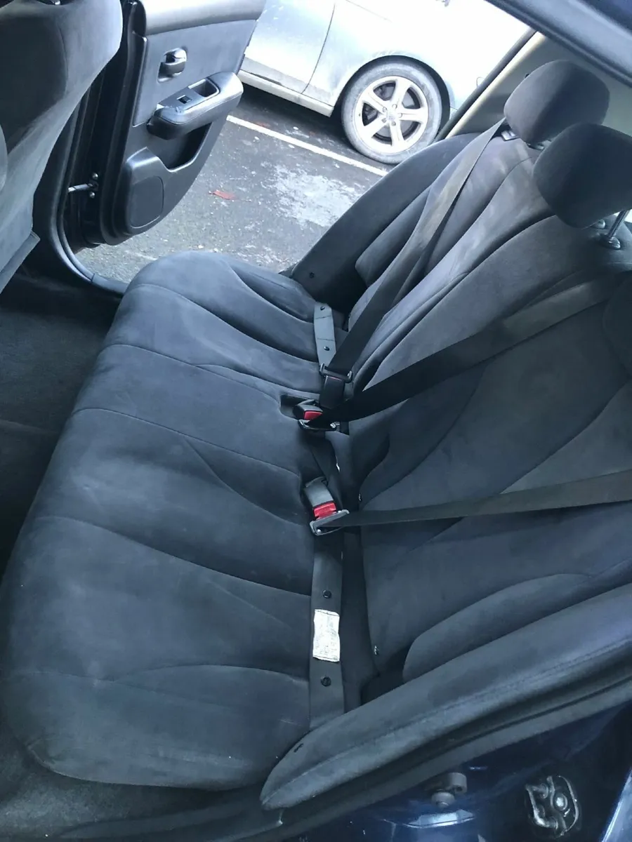 Nissan Tiida 1.5 SE 5DR, 2010 - Image 4