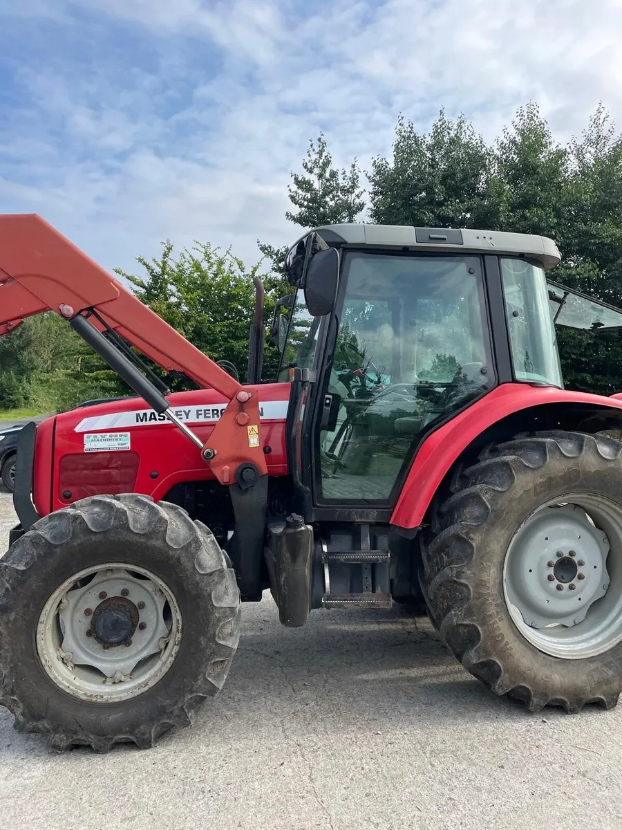 Massey Ferguson 5455 - Image 1