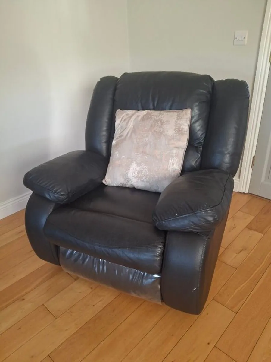 Black Leather sofa and armchair - Image 3