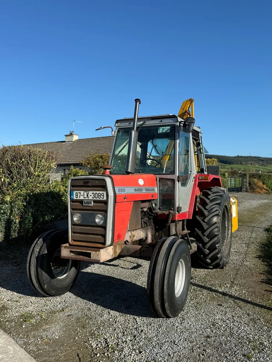 Massey Ferguson 698 - Image 1
