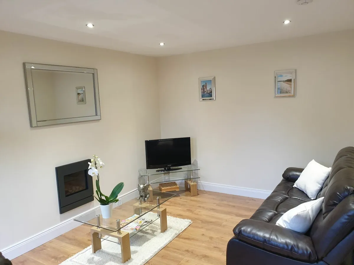 NEW* Oak & Glass TV Stand / Matching Coffee Table - Image 3