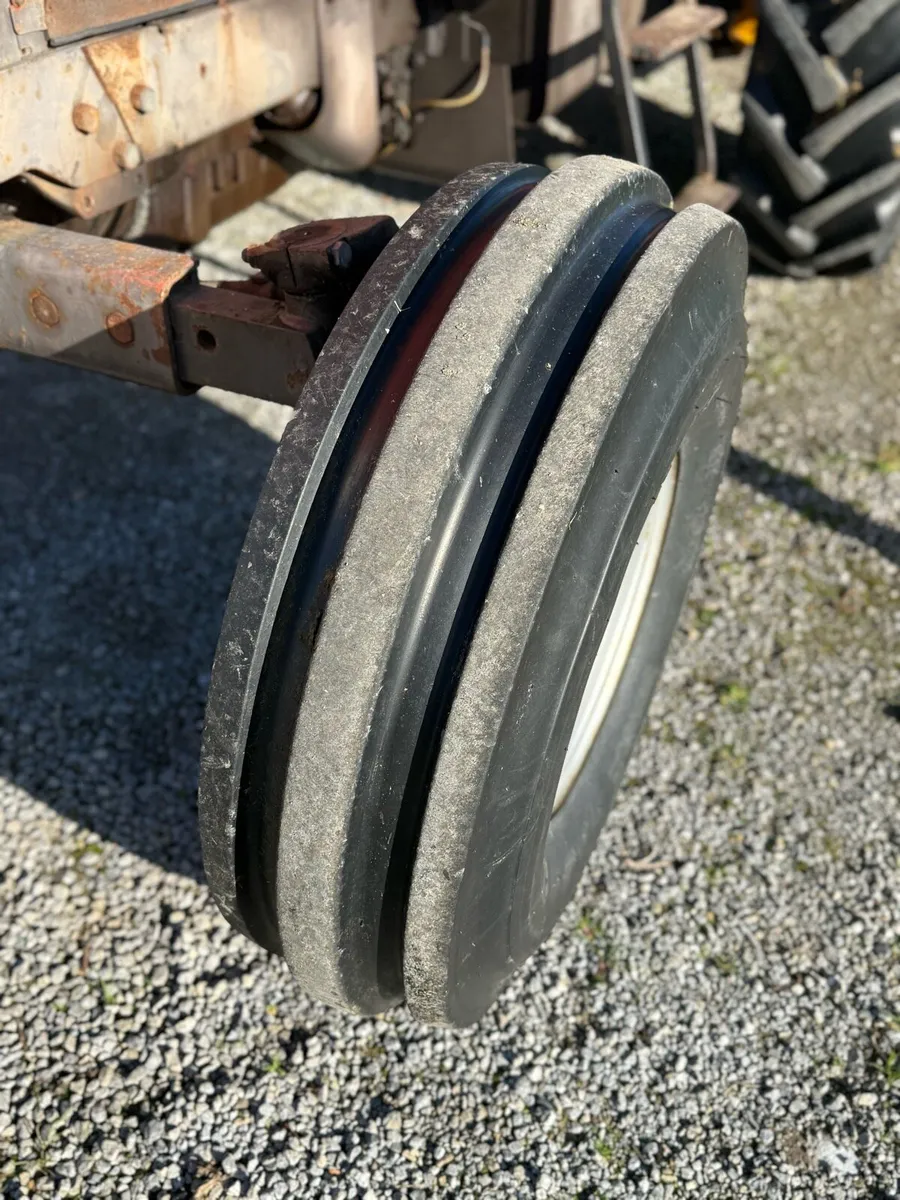 Massey Ferguson 698 - Image 2