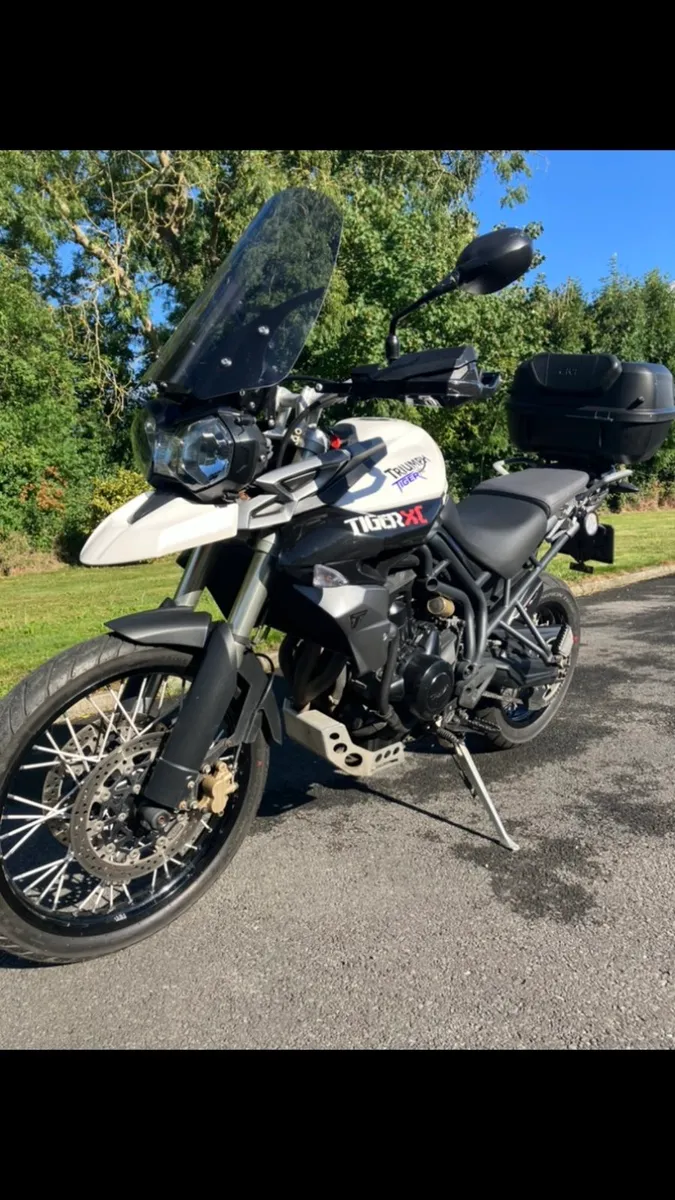 Motorcycle - Image 4