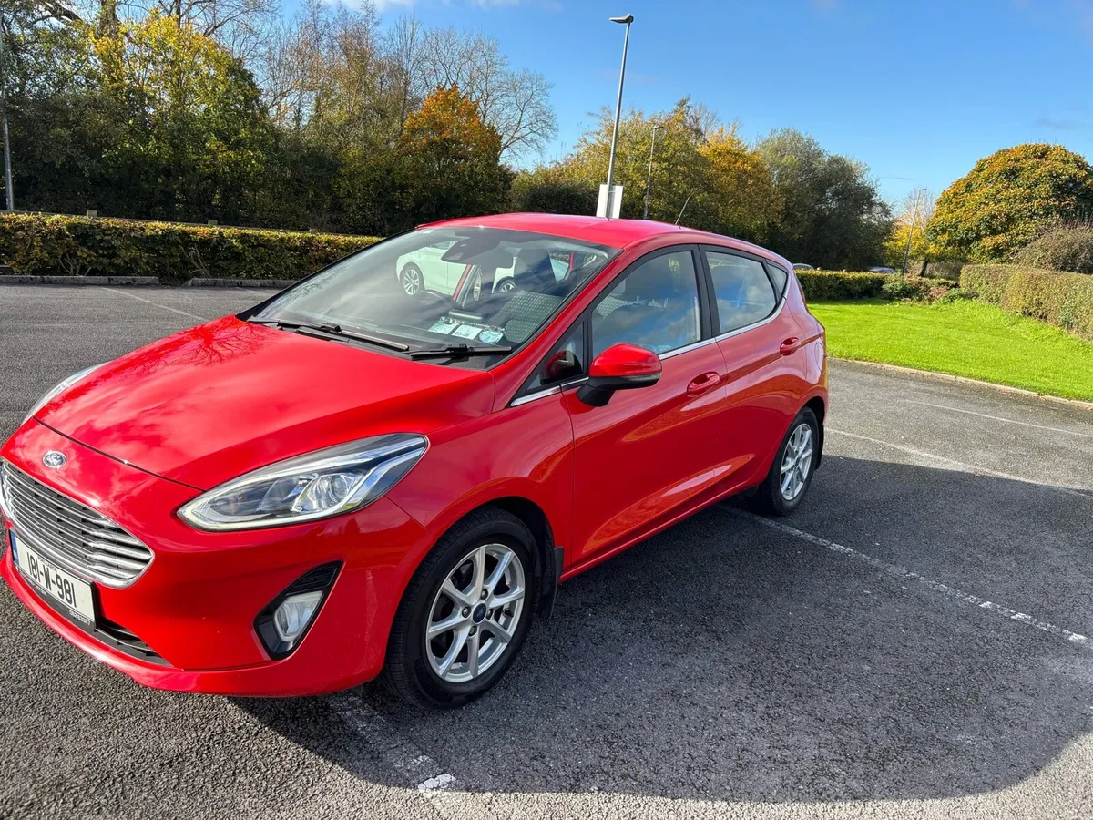 Ford fiesta titanium - Image 2