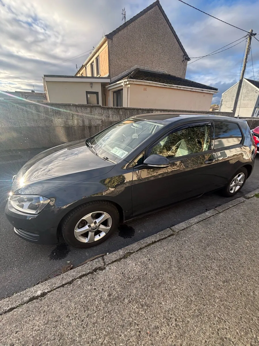 Volkswagen 2016 van - Image 1