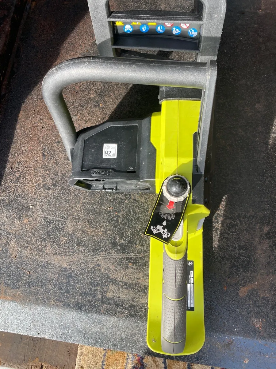 Ryobi chainsaw 18v - Image 1