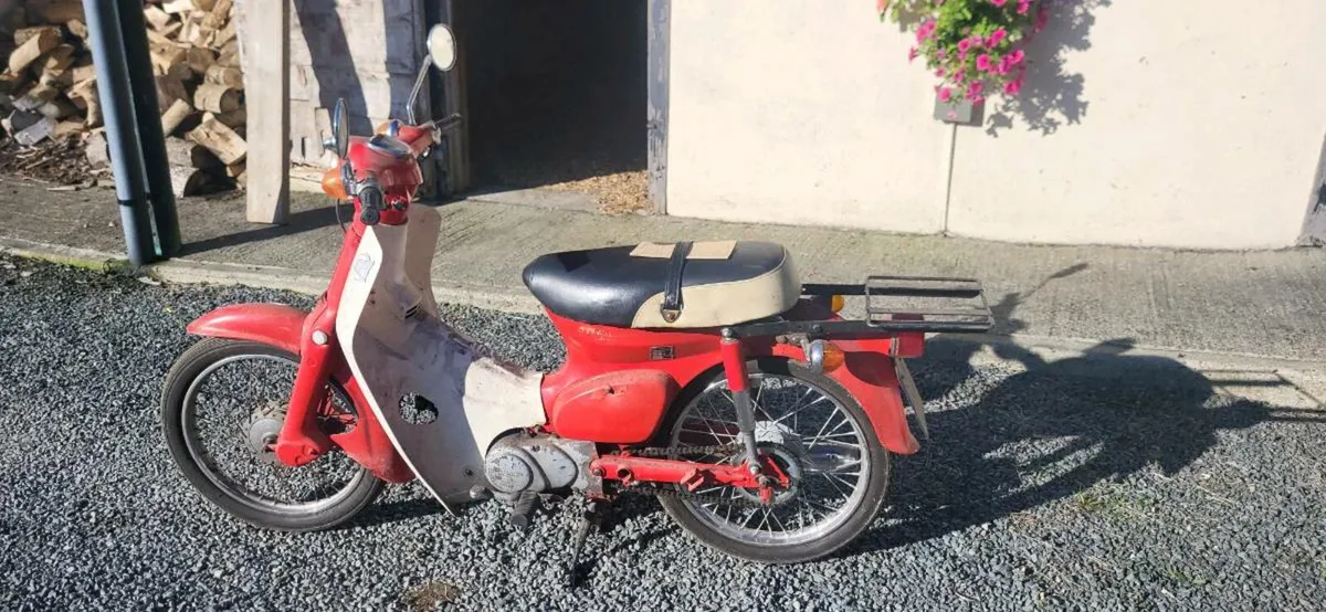 Honda 50 motorcycle - Image 1