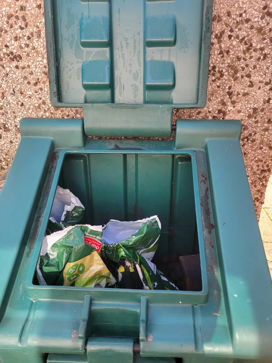Coal bunker and stand - Image 1