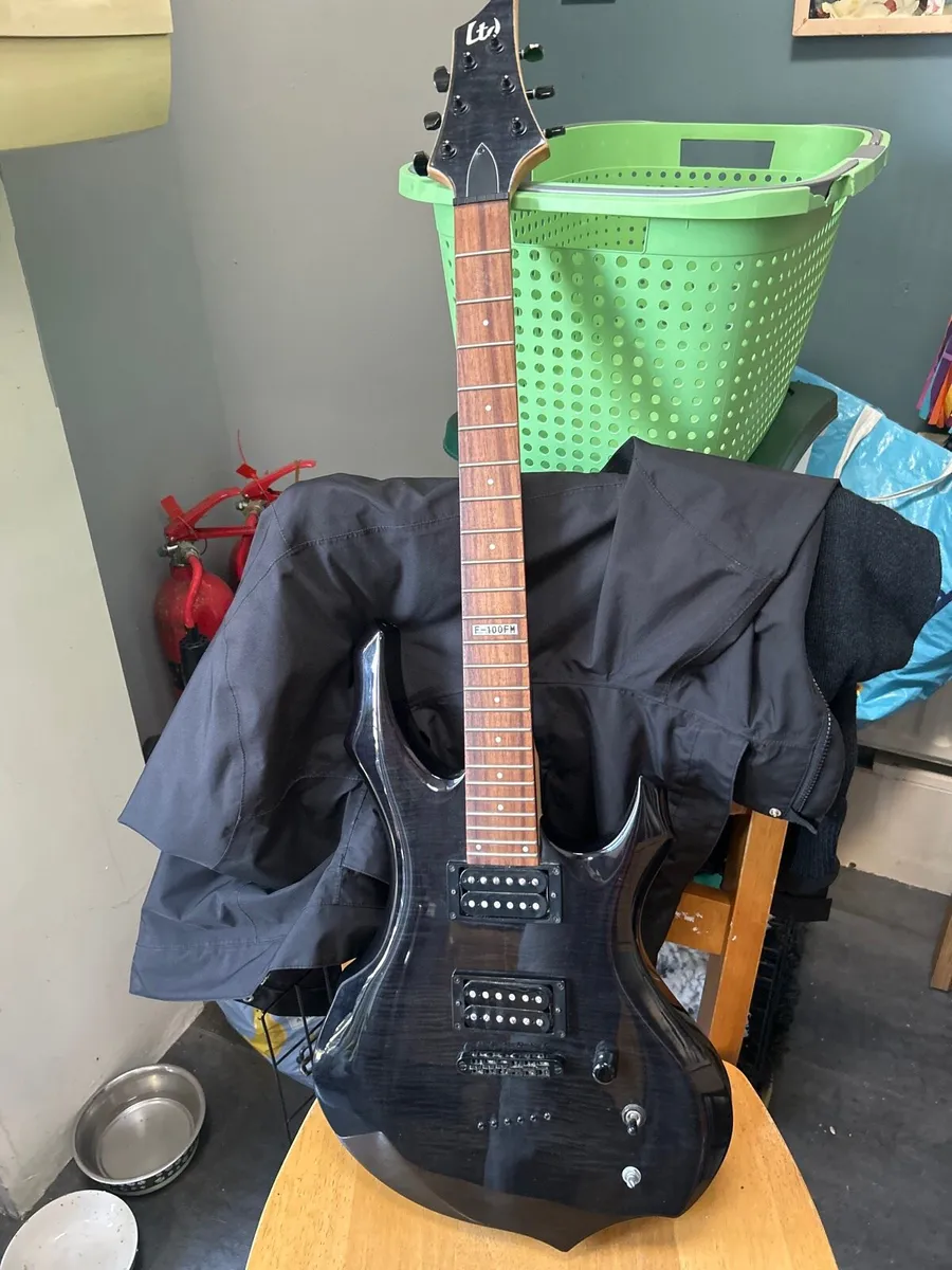 LTD Electric Guiatar - Image 1