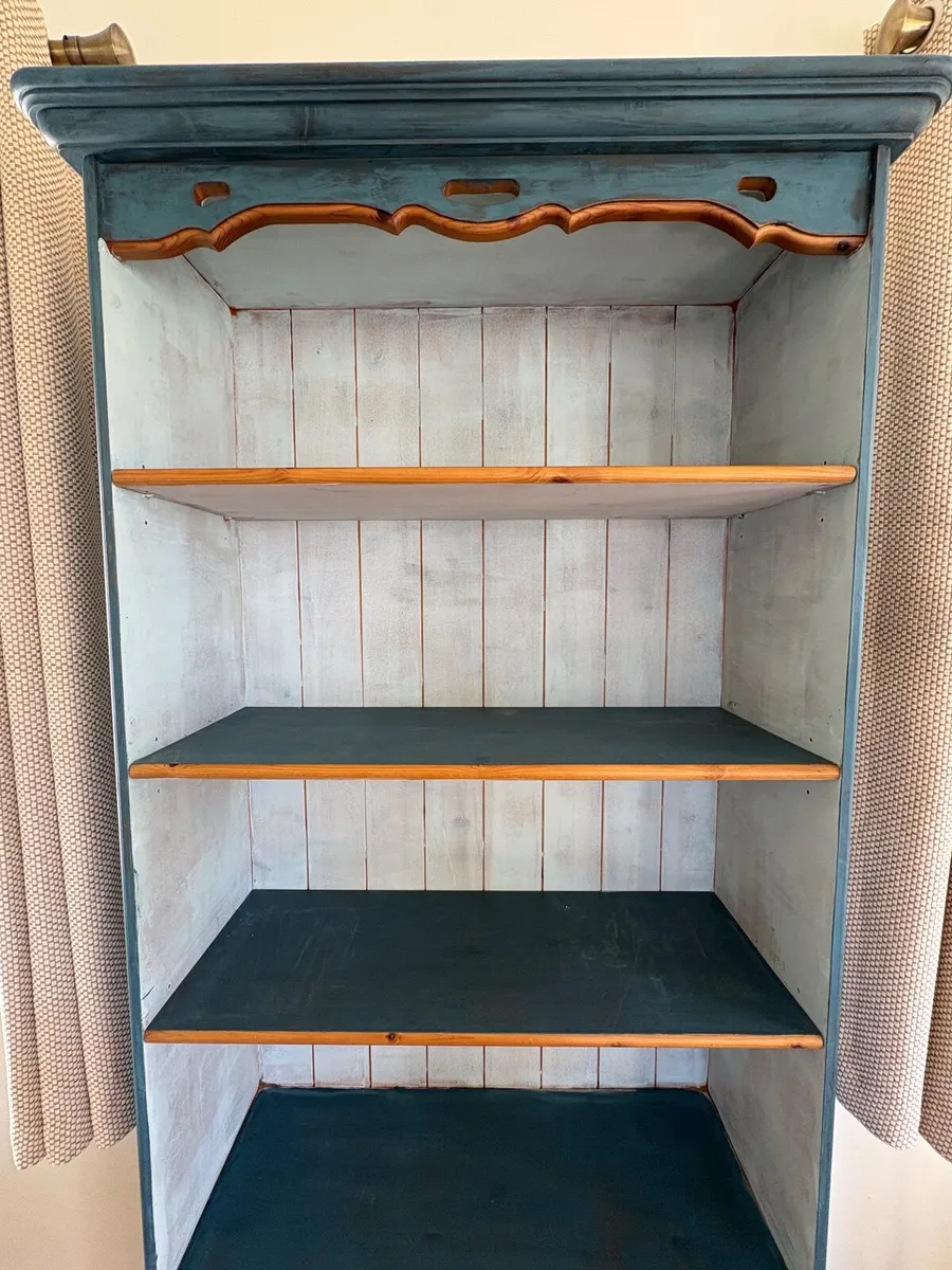 Book shelf - Image 4