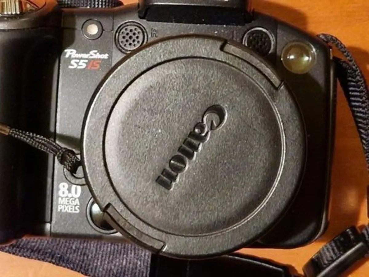 Canon Powershot S5 Digital Camera, 4xAA Batteries - Image 3