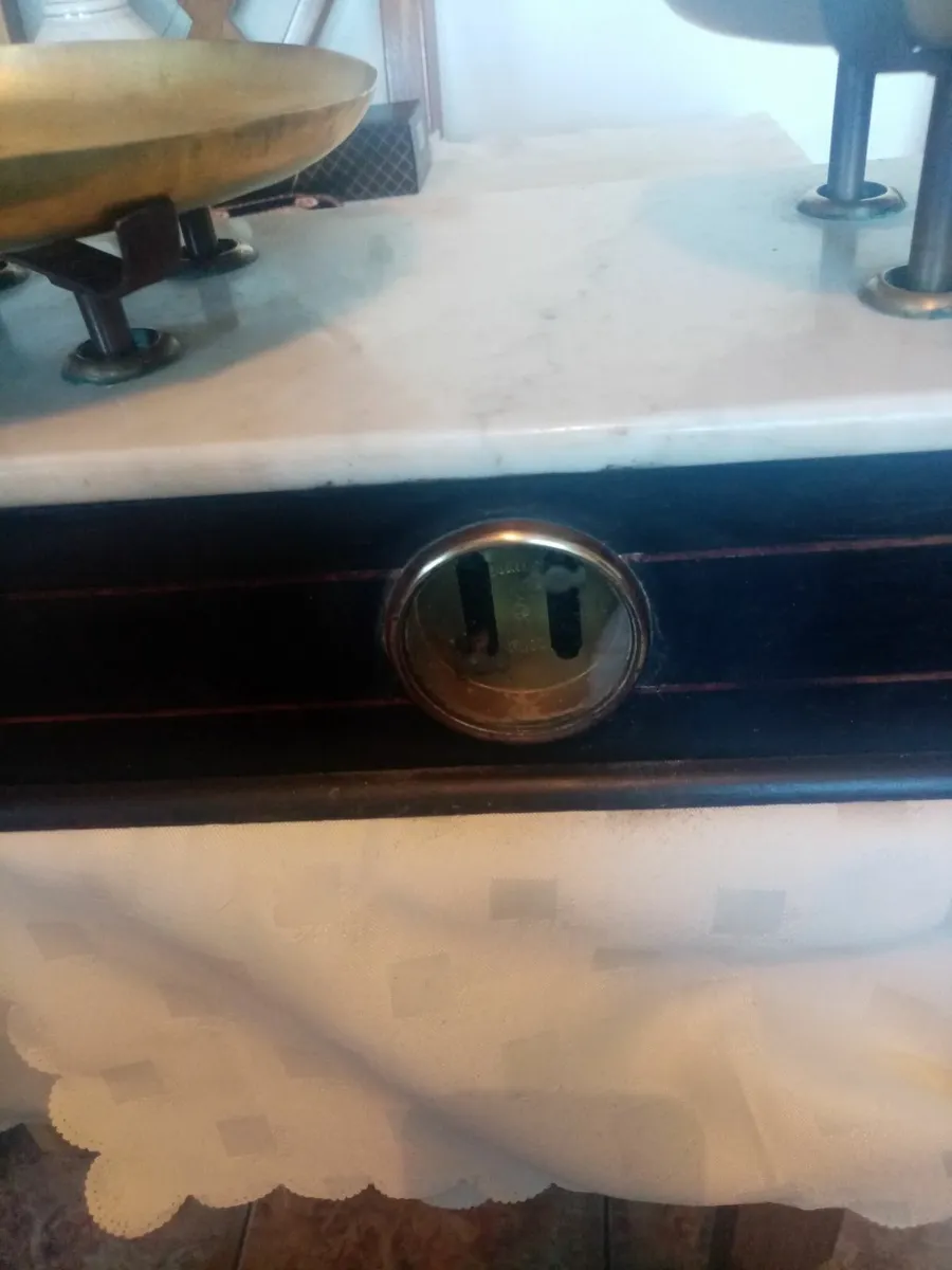 Vintage  weighing Scales - Image 2