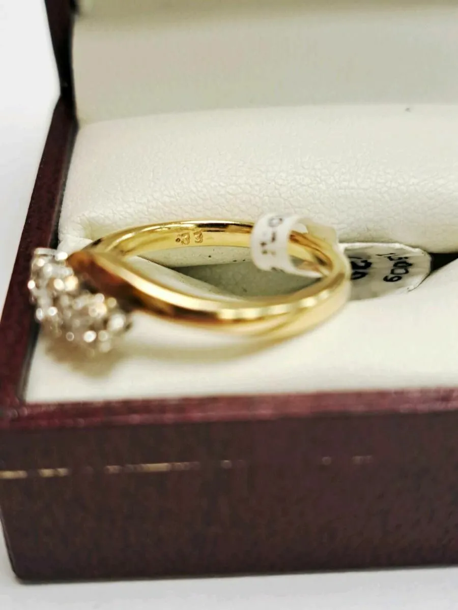 18K Gold Diamond Ring 18CT - Image 1