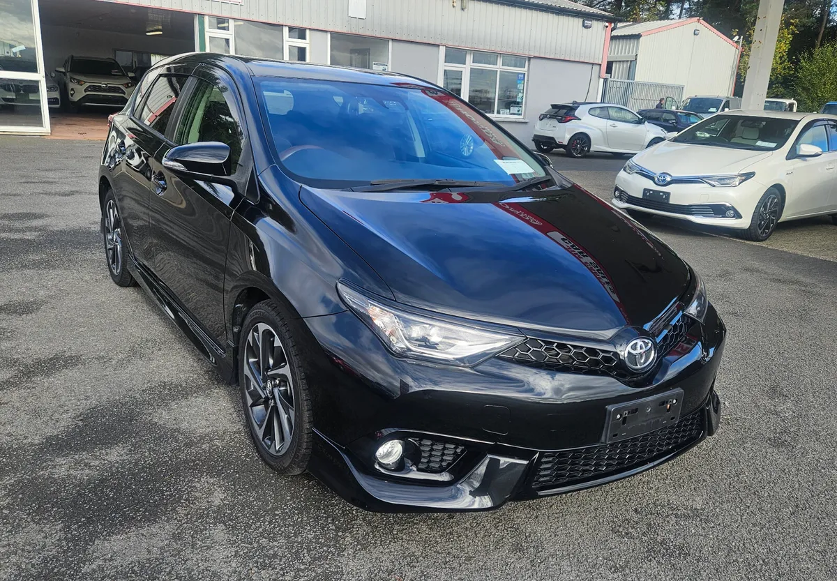 2016-2 Toyota Auris - Image 1