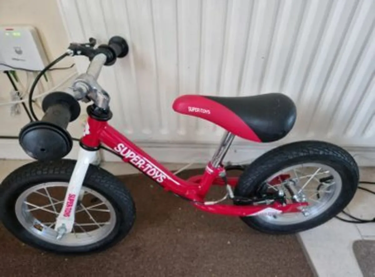 SUPERTOYS Balance Bike in Excellent/NEW condition - Image 1