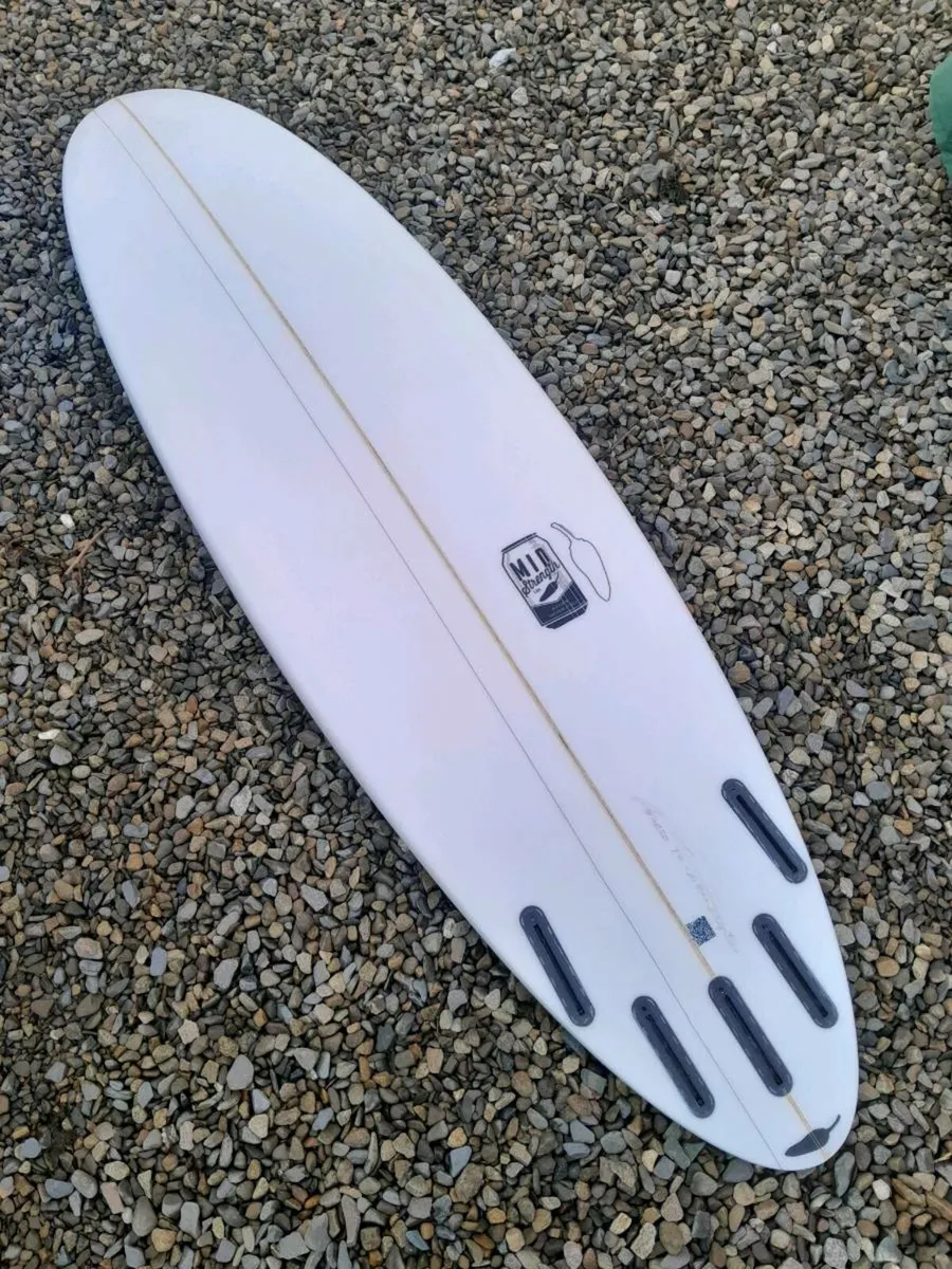 Surfboard - Image 3