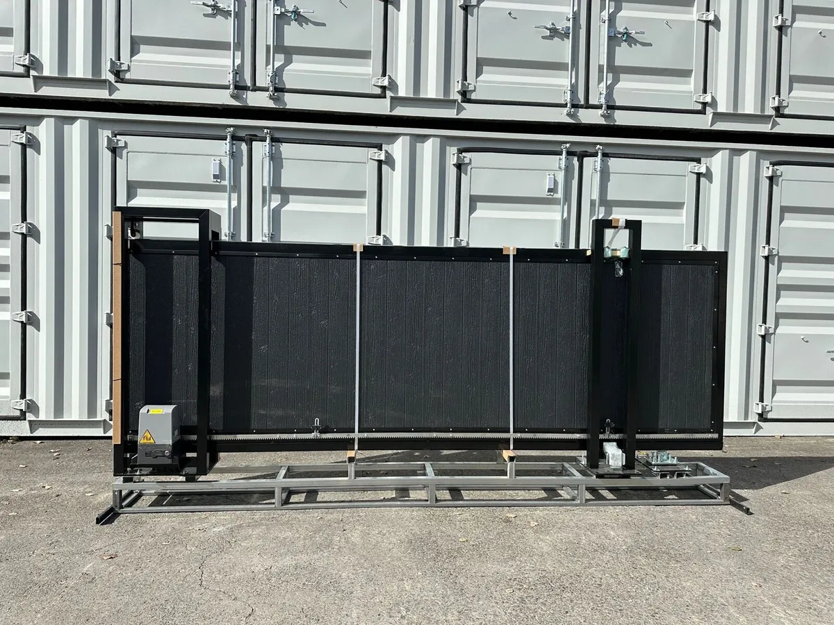 For sale new 13ft electric sliding gates - Image 1