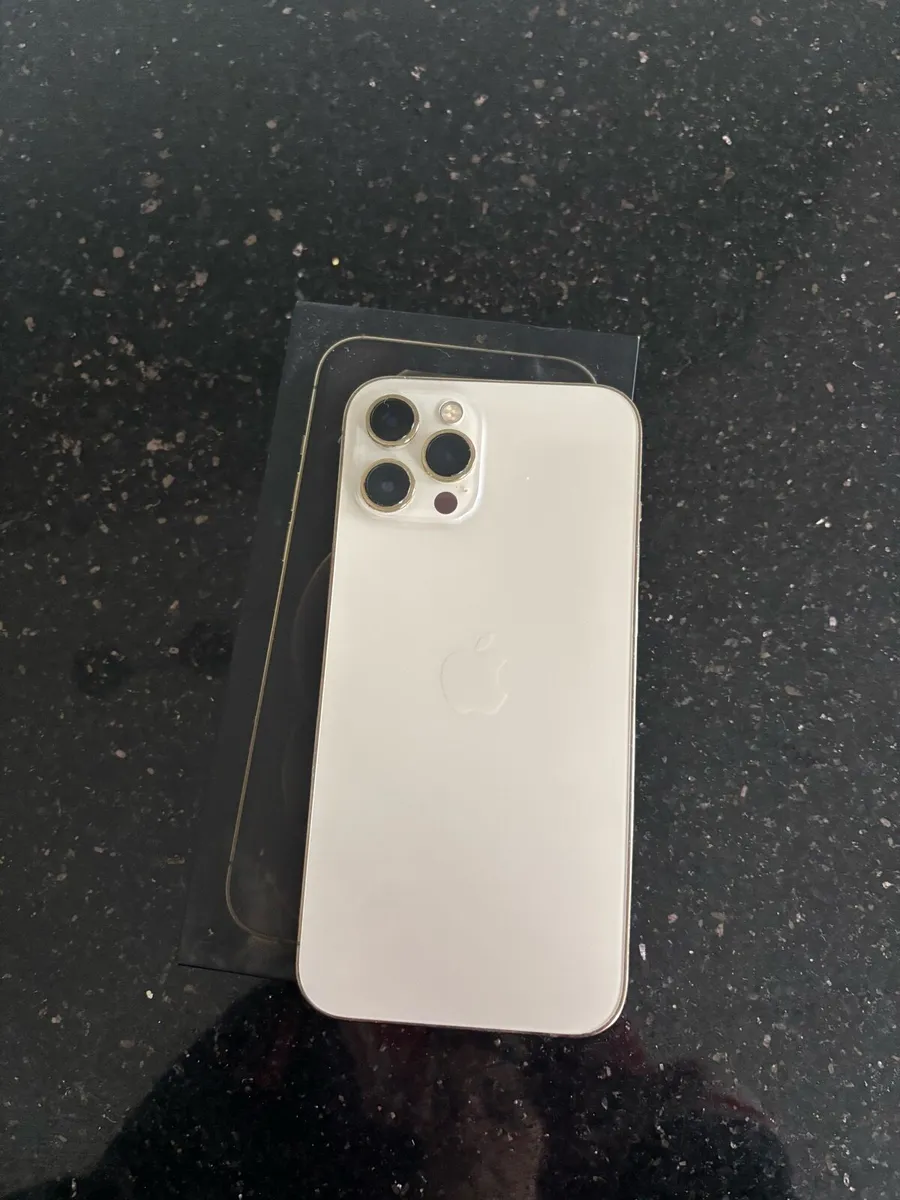 Iphone 12 Pro Max - Image 1