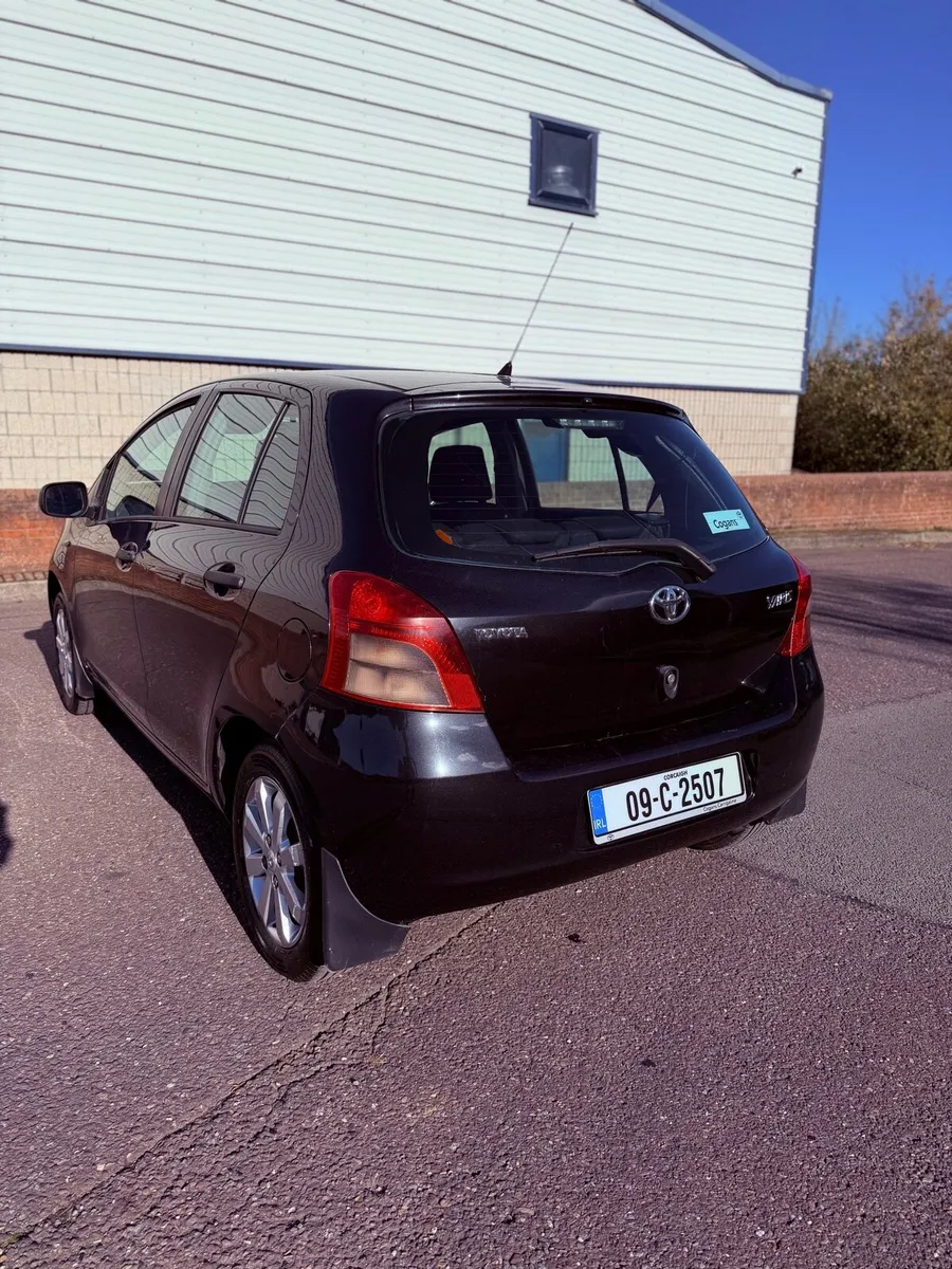Toyota Yaris - Image 4