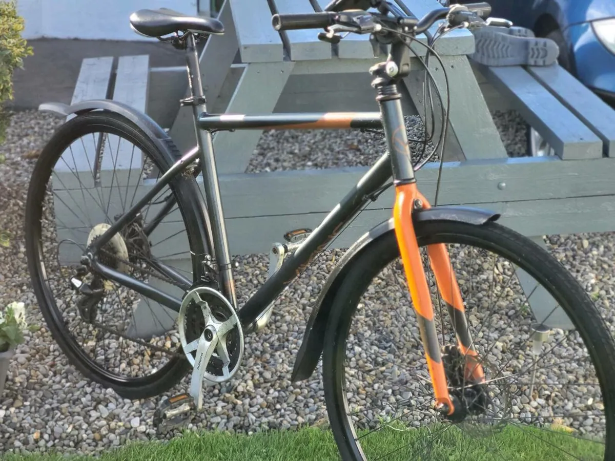 URBAN X  HYBRID DISC BRAKES  SELDOM USED - Image 1