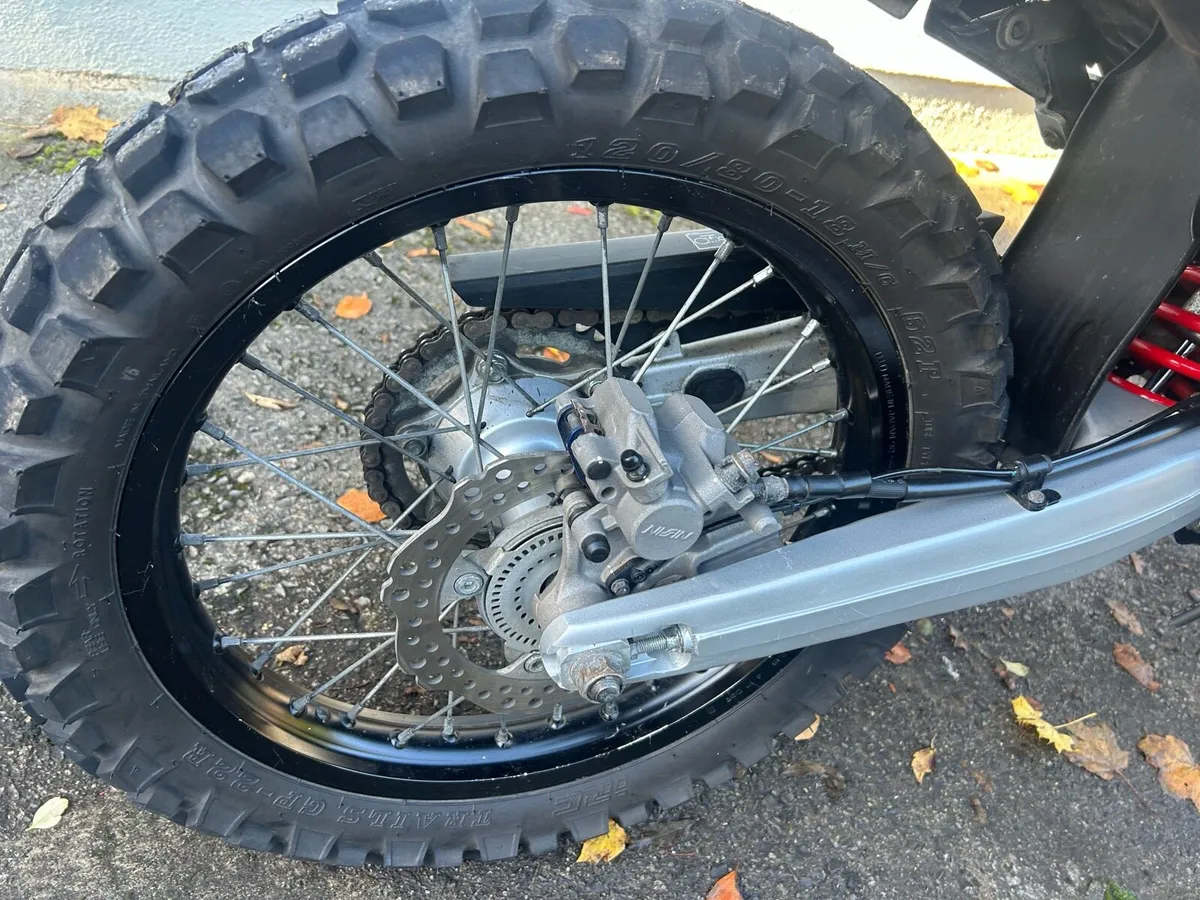 Motor Bike - Image 4