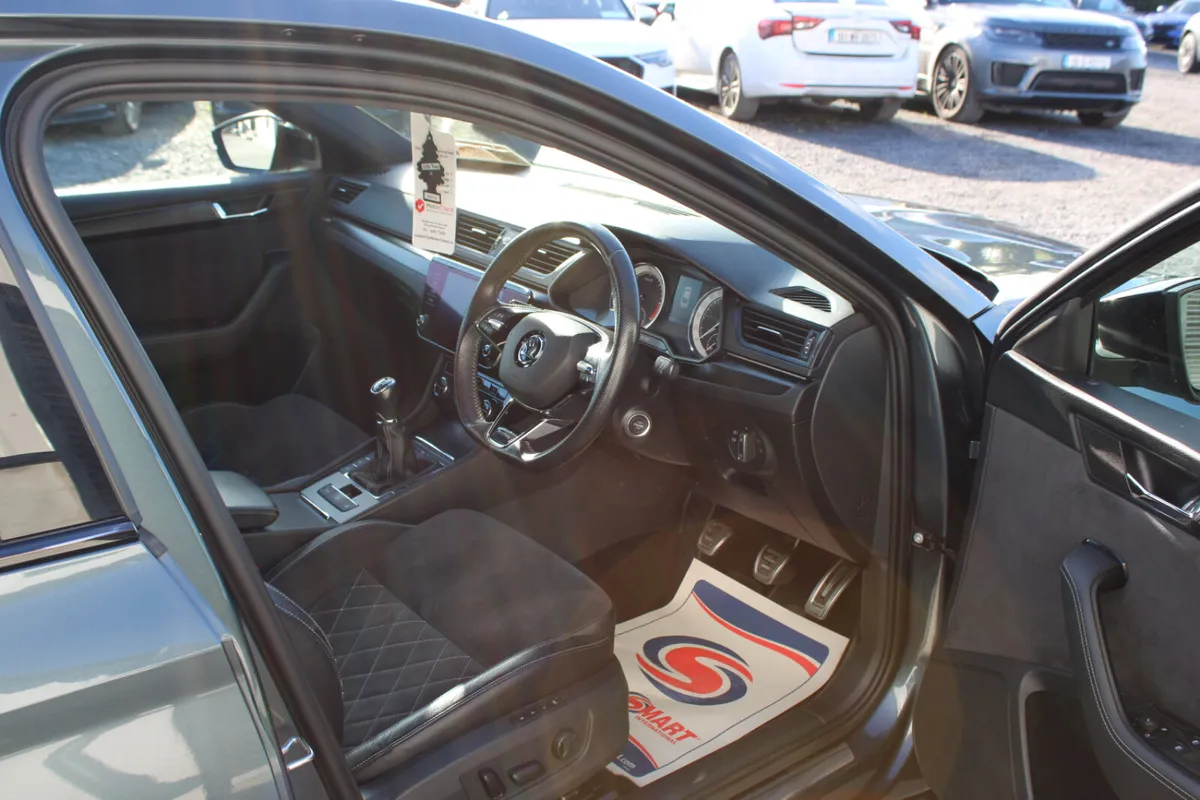 STUNNING 2021 SKODA SUPERB SPORTLINE 2.0L PAN ROOF - Image 4