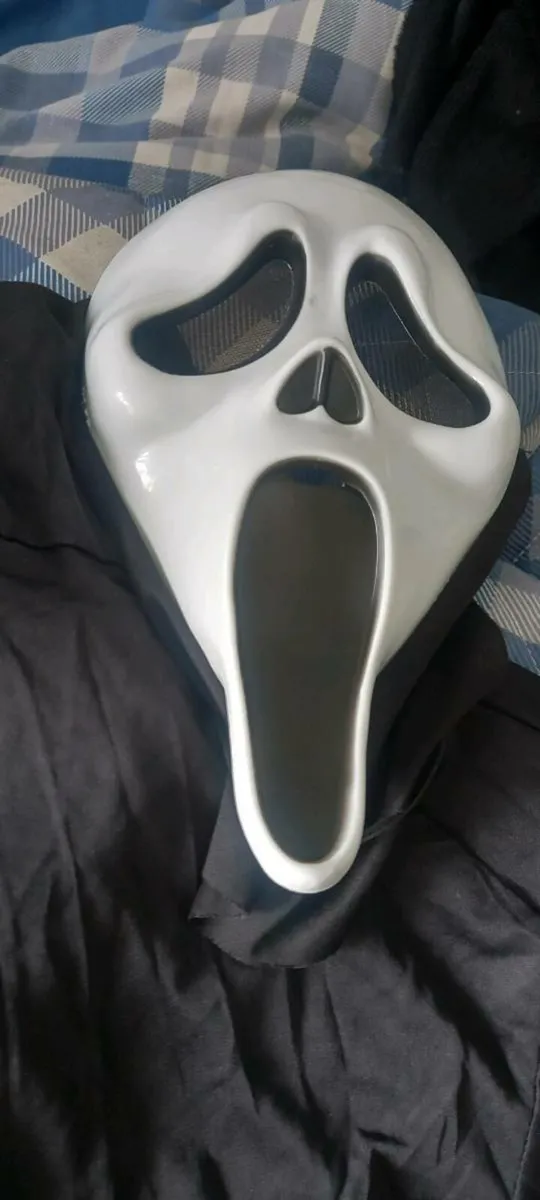 Ghost face costume - Image 3