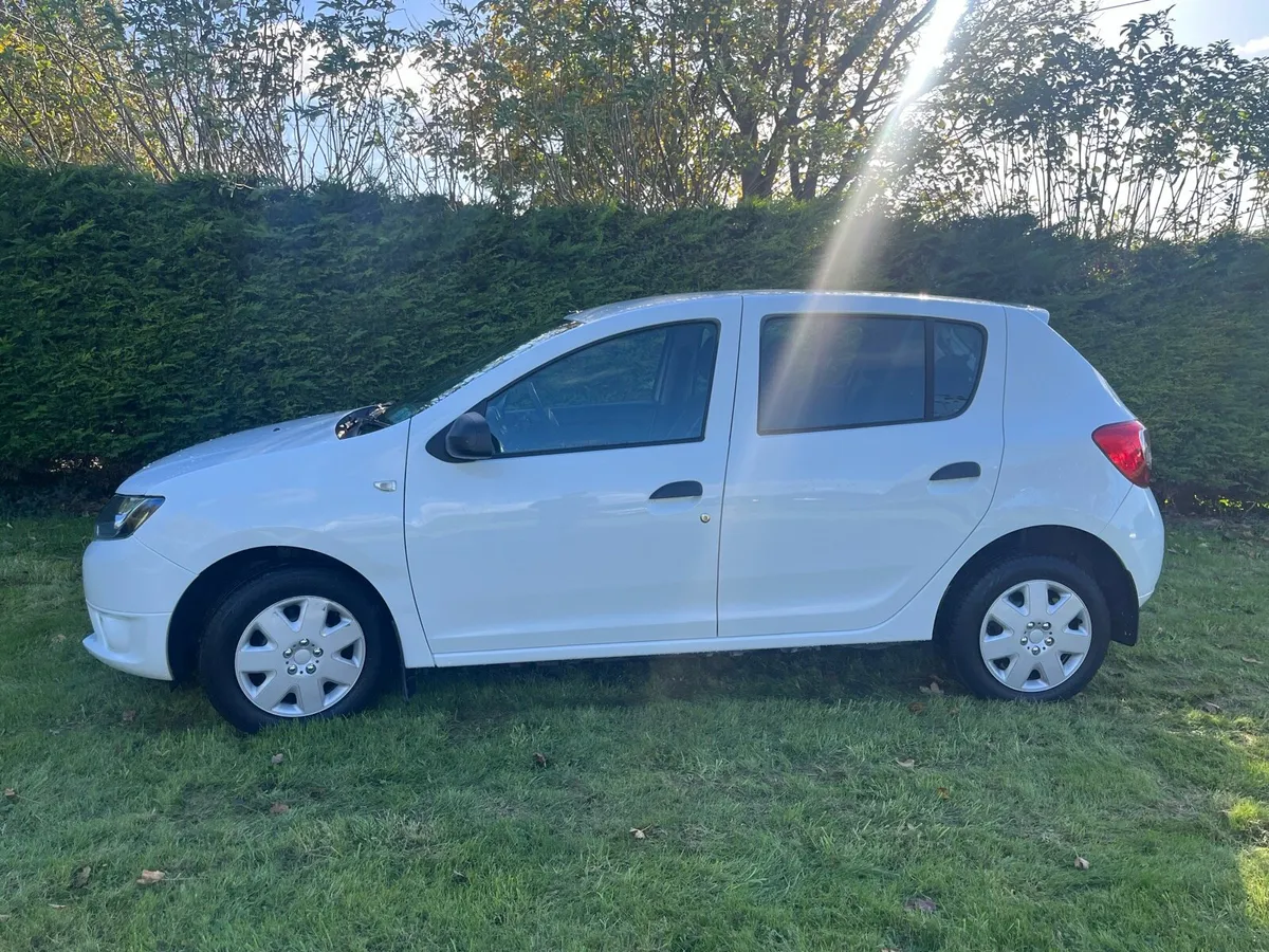 Dacia Sandero 1.2 petrol NCT 03/26 low insurance - Image 4