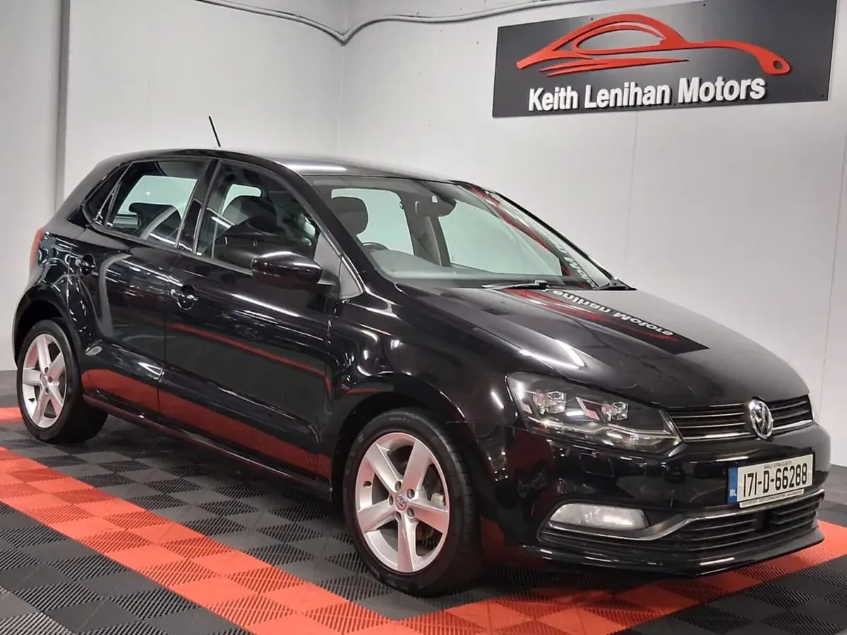 2017 Volkswagen Polo **AUTOMATIC** - Image 3