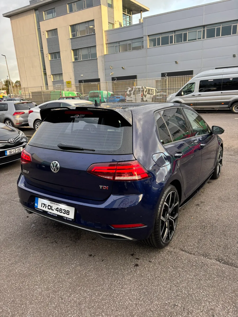 VW GOLF 1.6 TDI 2017 SE NAV KITTED - Image 3