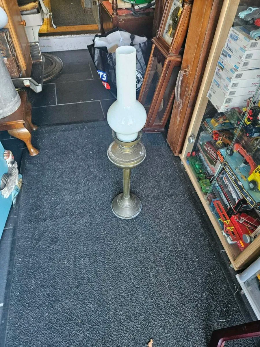 Vintage Brass Oil Lamp - Image 1
