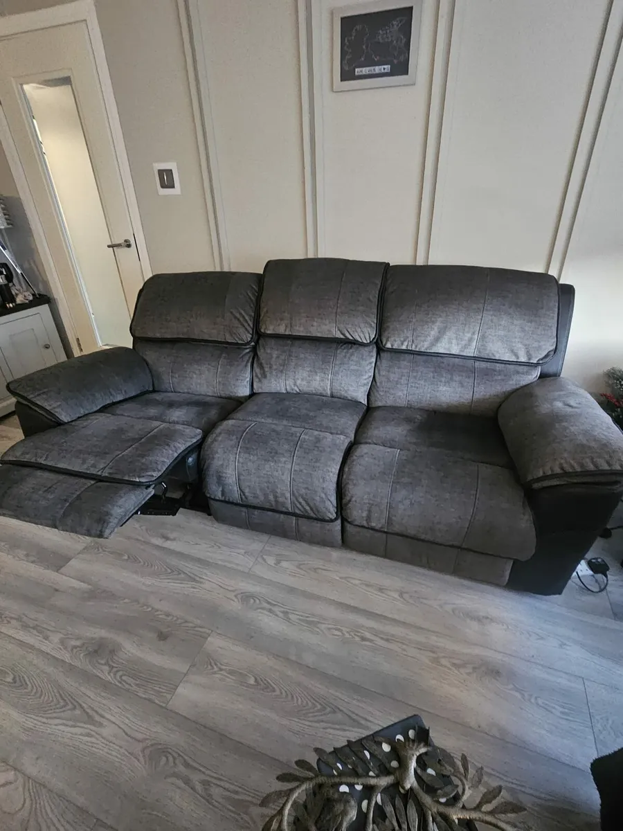 Reclining couch - Image 4
