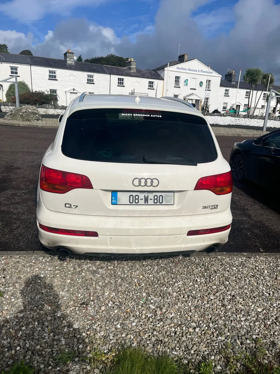 Audi q7 Quattro  S line crew cab - Image 4