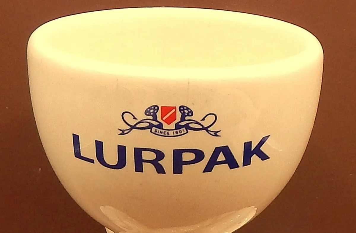 Lurpak Douglas Collection Toast Rack & 3 Egg Cups - Image 3