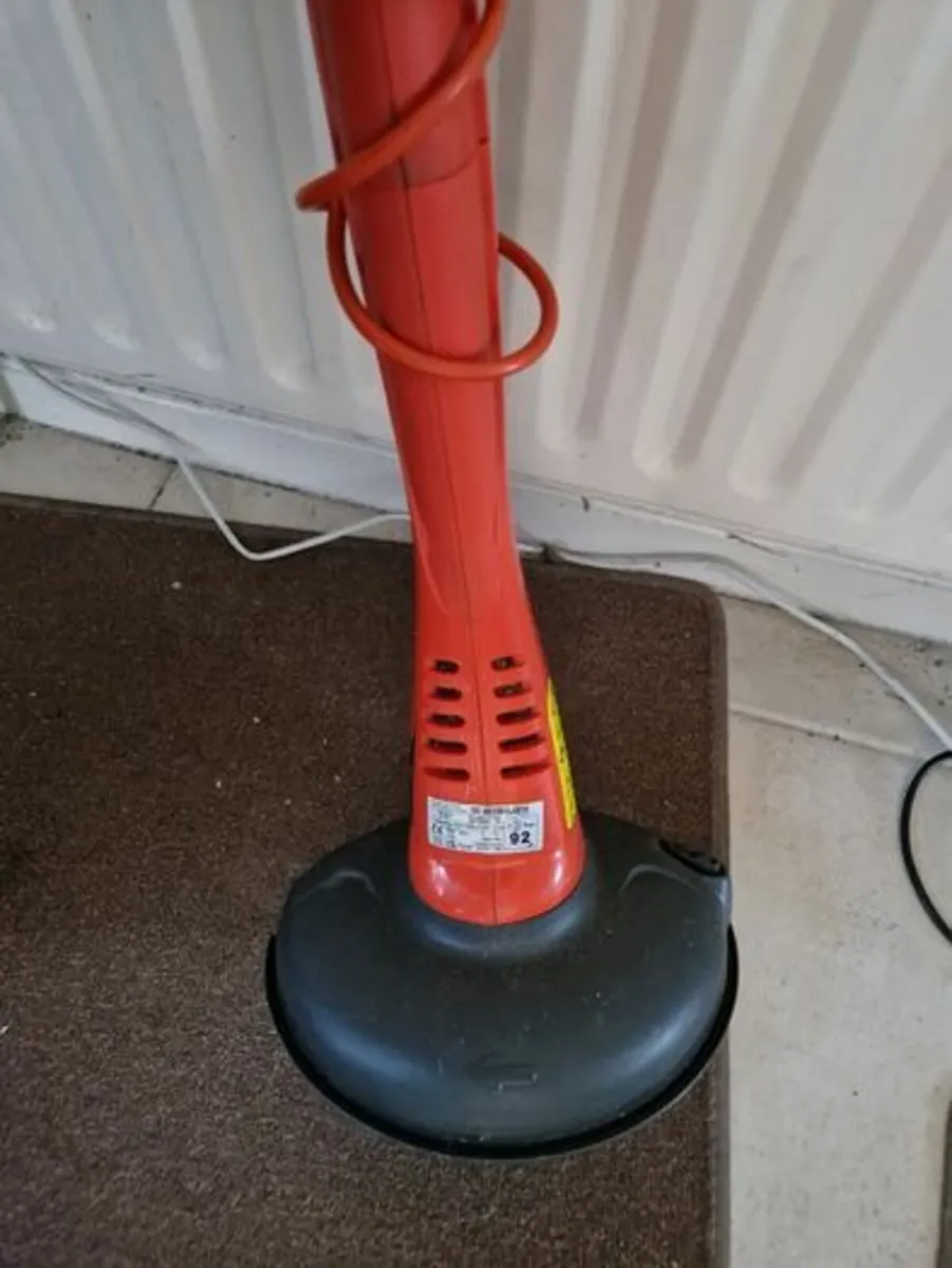 HUSKVARNA Strimmer Model ET21, Excellent Condition - Image 3