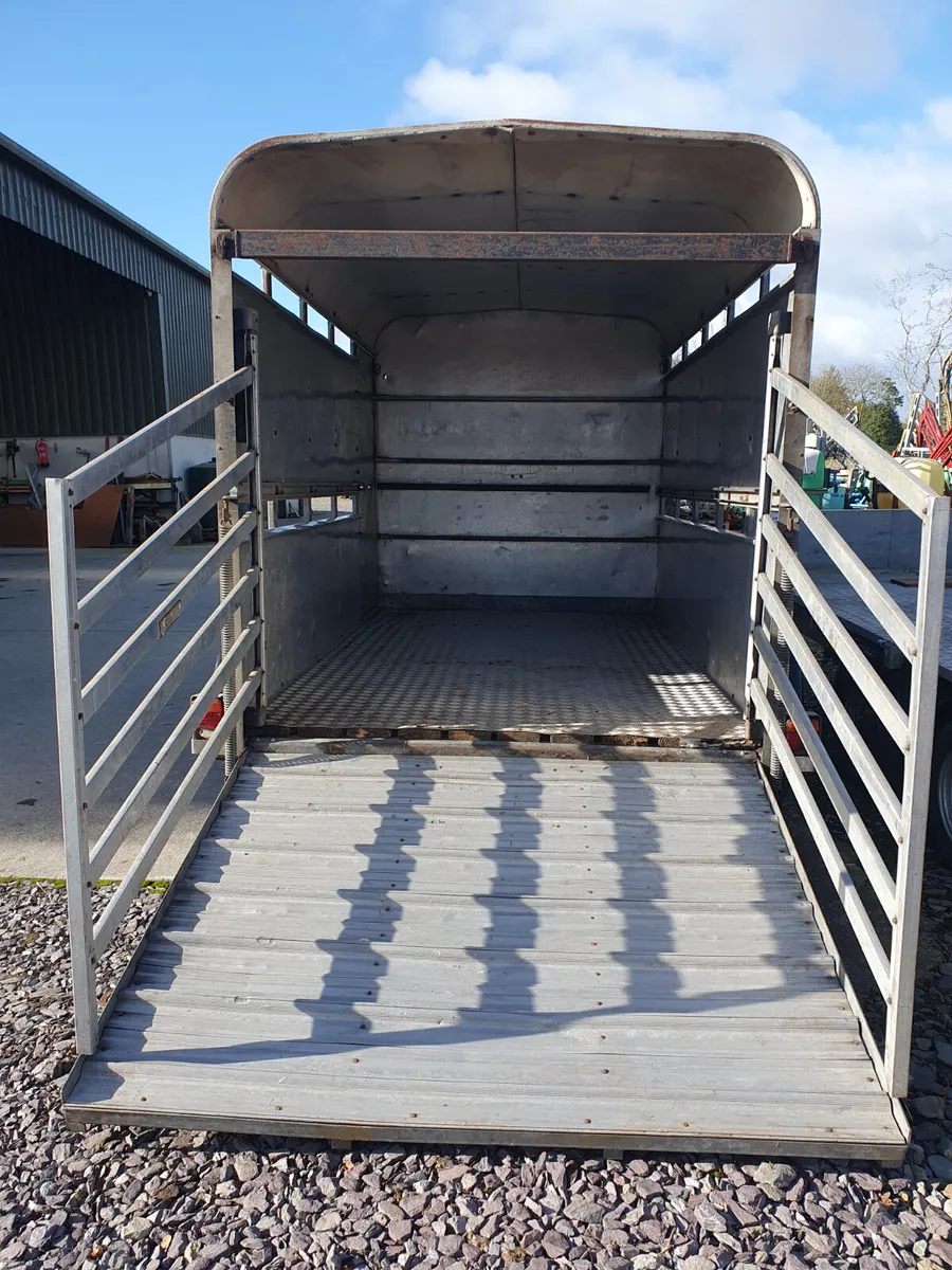 Ivor Williams 10ft x 5ft 10 Cow Box - Image 1