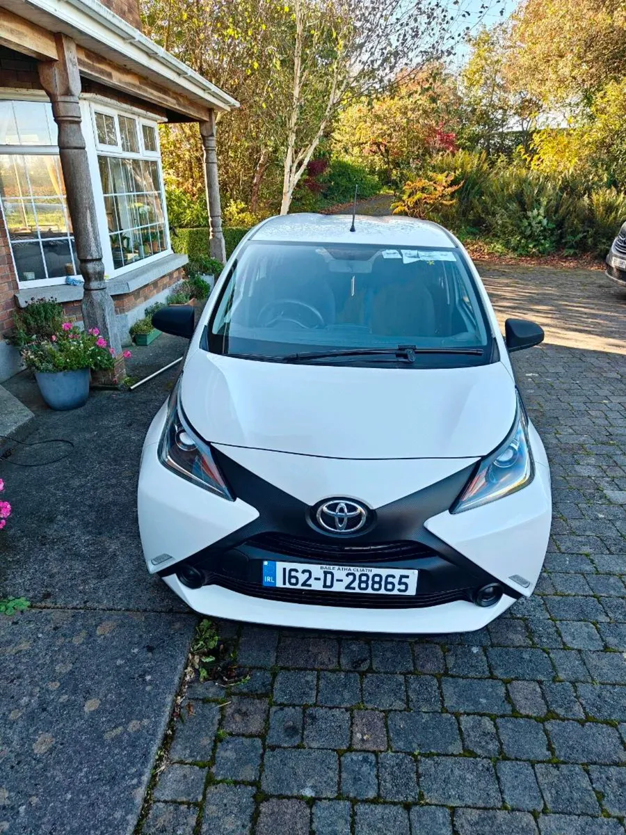 Toyota Aygo 1.0 VVTi X 5DR 2016-2 - Image 2