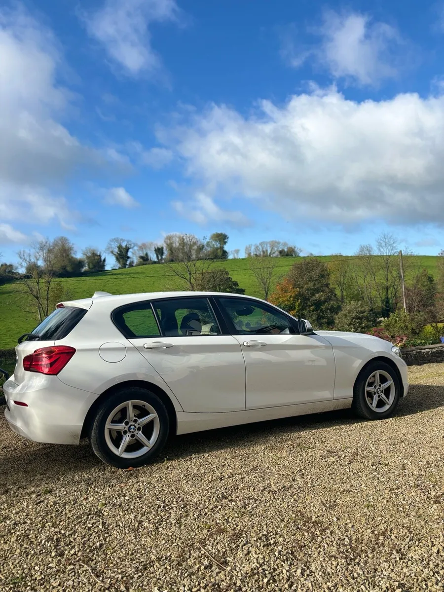 BMW 1-Series 2015 - Image 2