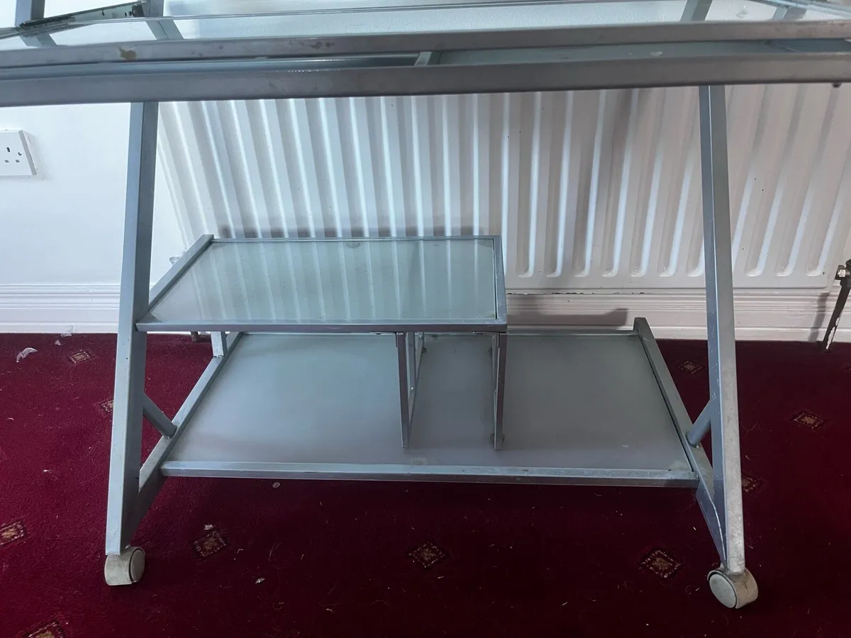 Desk - Image 3