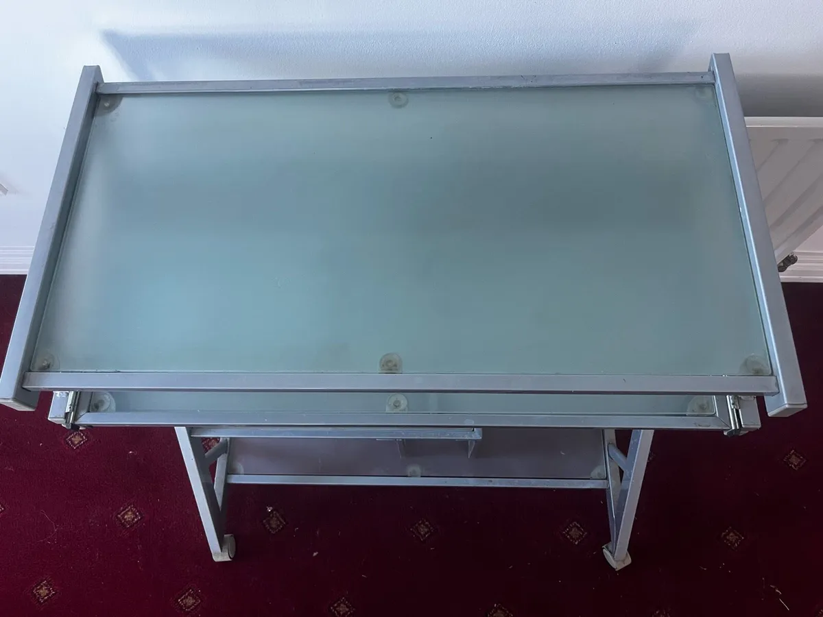 Desk - Image 4