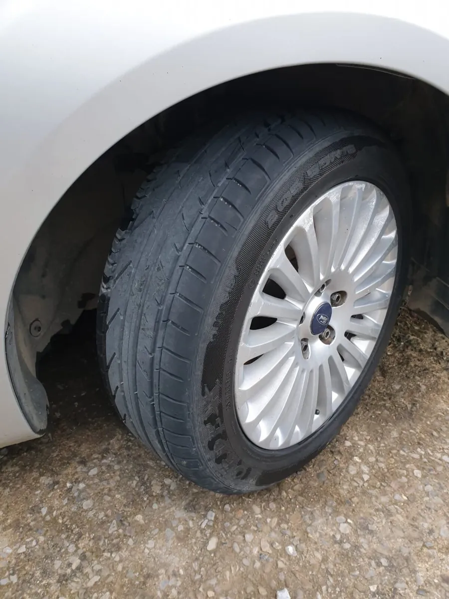 Ford Mondeo 2010 - Image 1