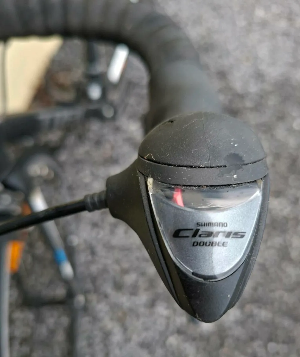 Trek series 1 aluminium road bike - Image 4